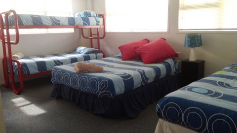 Backpackers Central Hamilton - Tourism Bookings NZ 12