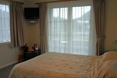 Dun Farmin B & B - Tourism Bookings NZ 0