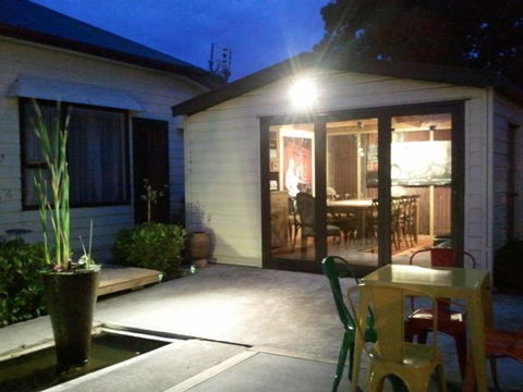 Designer Cottage B&B - Tourism Bookings NZ 6