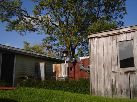 Designer Cottage B&B - Tourism Bookings NZ 16