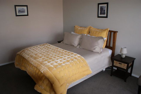 73 Milton Accommodation - Tourism Bookings NZ 1