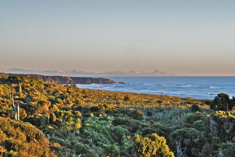 The Rocks Homestay B&B - Tourism Bookings NZ 2