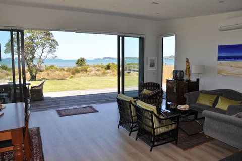 21HAMPTON - Tourism Bookings NZ 1