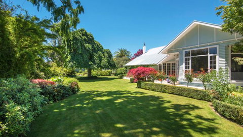 Botanica Bed And Breakfast - Tourism Bookings NZ 0
