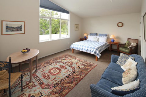 Studio 33 - Tourism Bookings NZ 1