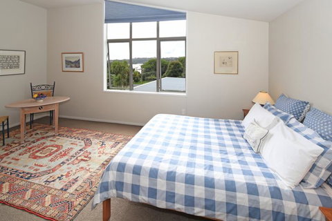 Studio 33 - Tourism Bookings NZ 2