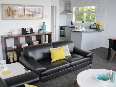 Acorns Wellington Apartment - Tourism Bookings NZ 0