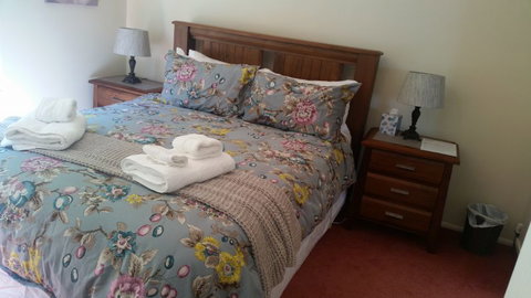 Oamaru House Bed & Breakfast - Tourism Bookings NZ 4