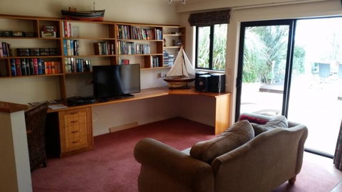 Oamaru House Bed & Breakfast - Tourism Bookings NZ 12