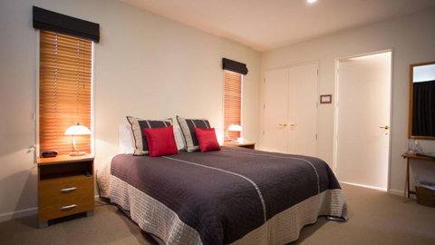 Hosted B&B Lodge | Websters On Wanaka - Tourism Bookings NZ 5