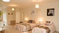 Swan House Boutique Bed  Breakfast