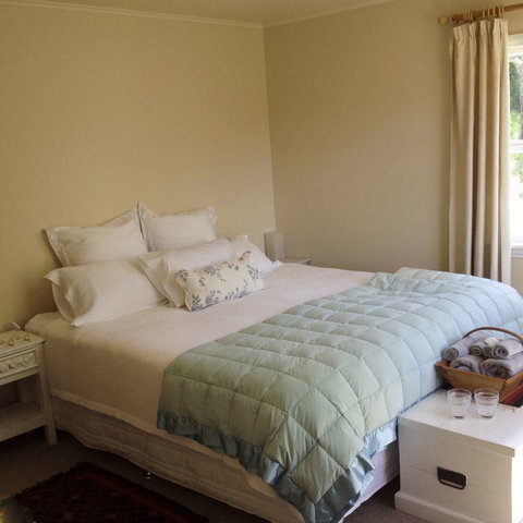 Plum Tree House B&B - Tourism Bookings NZ 1
