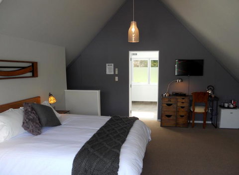 The Barn - 2 Bedroom Apartment - Tourism Bookings NZ 5