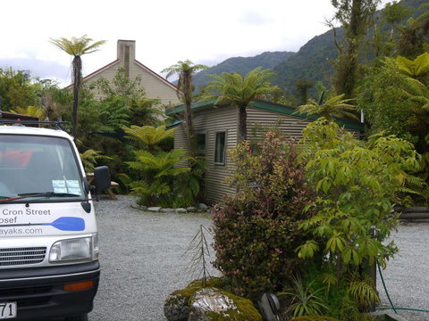 Franz Josef Holiday Rentals - Tourism Bookings NZ 10