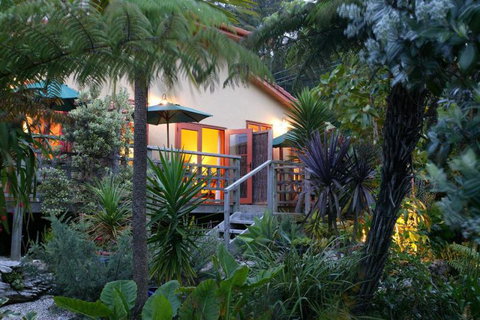 Mussel Bed Boutique B&B / Cottage - Tourism Bookings NZ 3