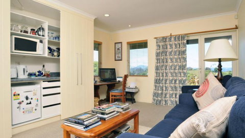 124 On Brunswick Bed And Breakfast - Tourism Bookings NZ 8