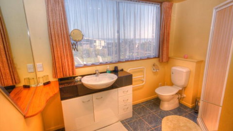 Carneval Ocean View - Tourism Bookings NZ 8