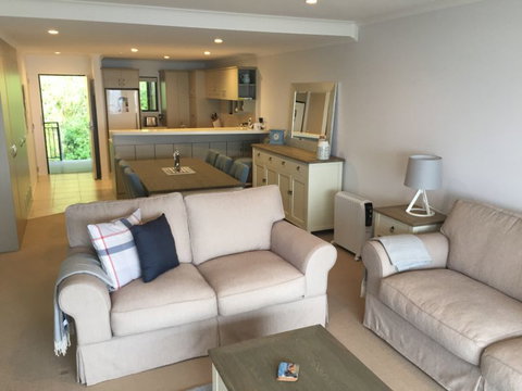 Beachpoint Apartments - Tourism Bookings NZ 10