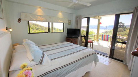 Otama Beach Hideaway - Tourism Bookings NZ 1