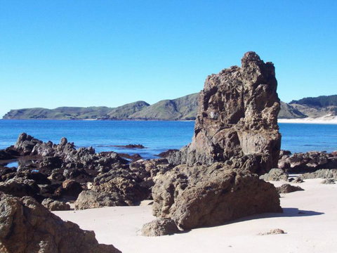 Otama Beach Hideaway - Tourism Bookings NZ 7