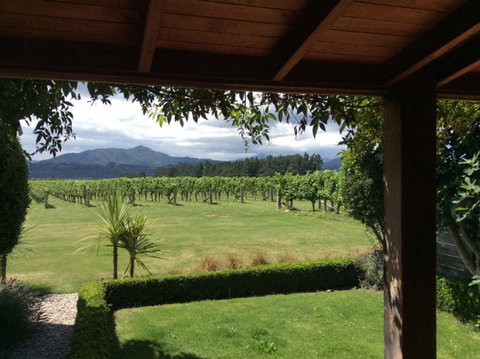 Straw Lodge - Tourism Bookings NZ 1