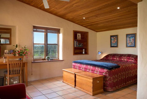 Straw Lodge - Tourism Bookings NZ 11