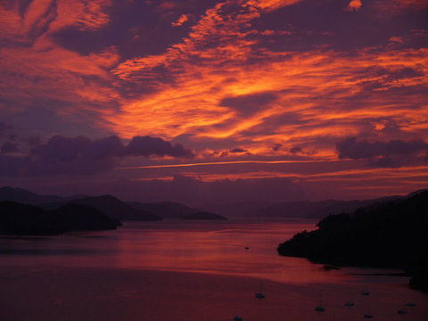 Okiwa Bay Lodge - Tourism Bookings NZ 1