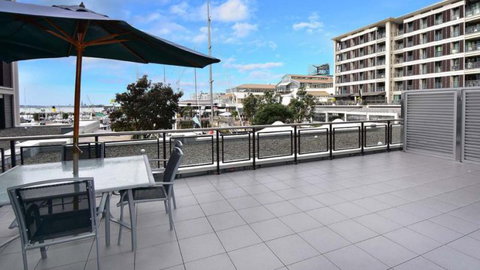 Paradise Quay - Auckland Holiday Apartment  - Tourism Bookings NZ 1