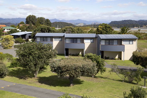 Surf And Sand Ohope's Beachfront Accommodation - Tourism Bookings NZ 5