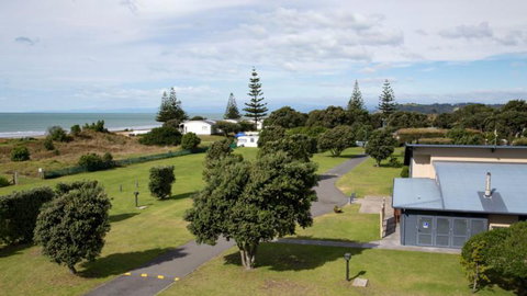 Surf And Sand Ohope's Beachfront Accommodation - Tourism Bookings NZ 4