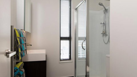 Penthouse Views - Auckland Holiday Apartment - Tourism Bookings NZ 8