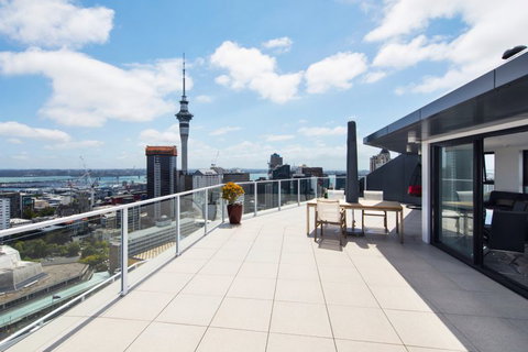 Penthouse Views - Auckland Holiday Apartment - Tourism Bookings NZ 11