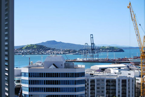Mod On The Quad - Auckland City Apartment - Tourism Bookings NZ 0