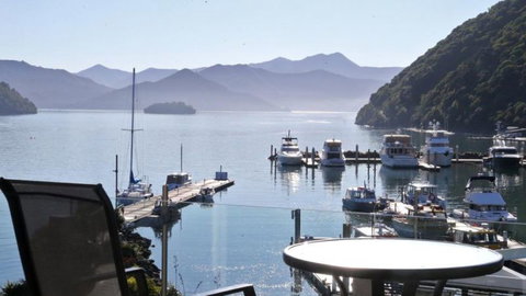 Picton Waterfront Luxury Apartments - Tourism Bookings NZ 0