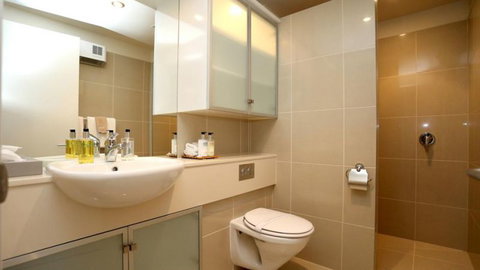 Picton Waterfront Luxury Apartments - Tourism Bookings NZ 4