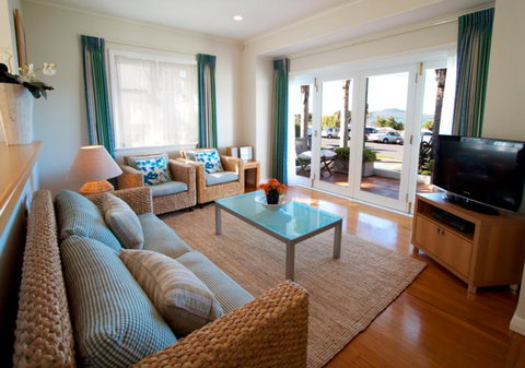Emerald Villas - Tourism Bookings NZ 0