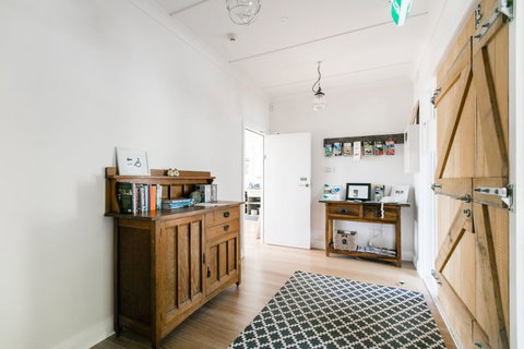 The Pear Orchard Lodge - Tourism Bookings NZ 5