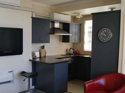 Sarah Street Apartments - Tourism Bookings NZ 2