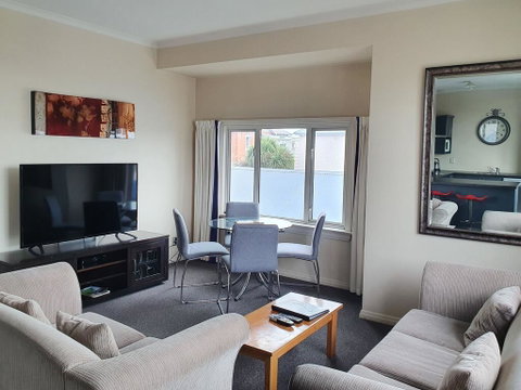 Sarah Street Apartments - Tourism Bookings NZ 1