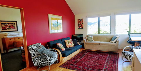 Shelly Beach Studio - Tourism Bookings NZ 1