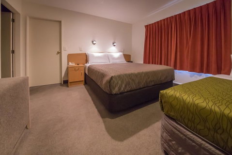 Siena Motor Lodge - Tourism Bookings NZ 0