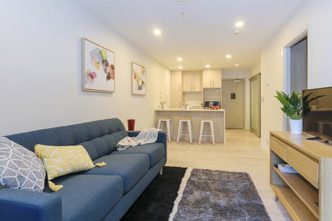 SKY TOWER Just NEXT DOOR , Modern Cosy & Stylish - Tourism Bookings NZ 1