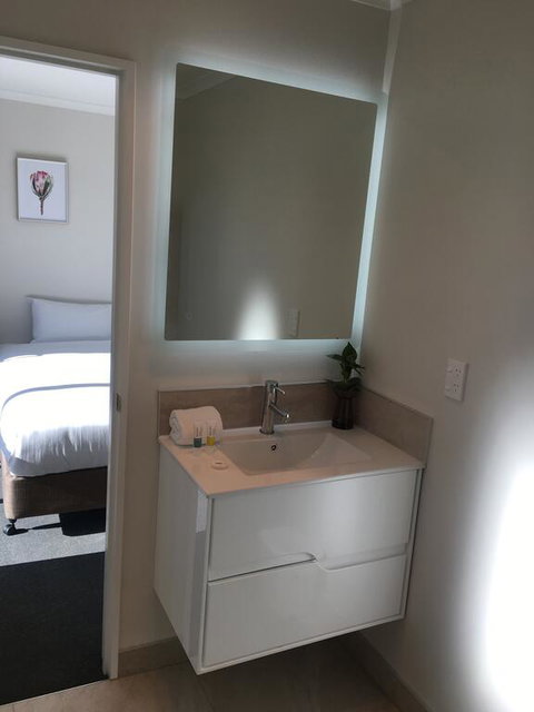 Snow Pine Apartment - Tourism Bookings NZ 1