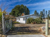 Snowcano Cottage - Rangataua Holiday Home