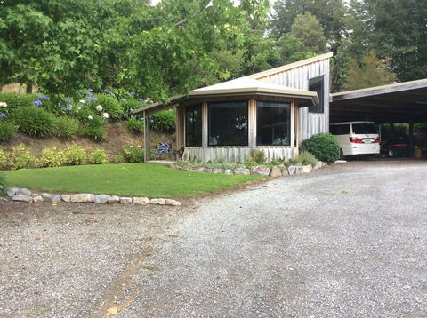 Studio 411 - Tourism Bookings NZ 1