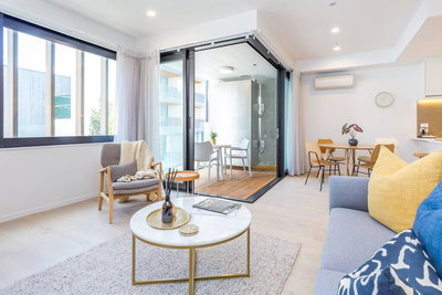 Stylish Central Ponsonby Space With Car Park