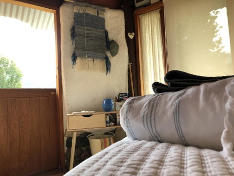 Sunny Strawbale Studio - Tourism Bookings NZ 3