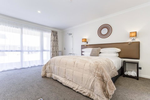 Superior Dunedin Apartments - Tourism Bookings NZ 0