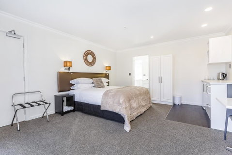 Superior Dunedin Apartments - Tourism Bookings NZ 1