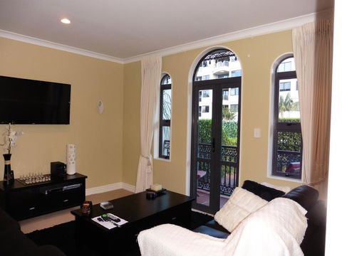 Takapuna Accommodation - Tourism Bookings NZ 3